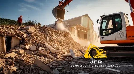 Serviços Complementares: Remoção de Entulho e Terraplanagem